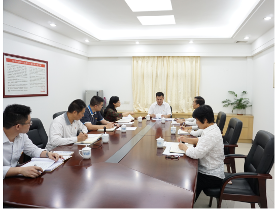 (高新江海财政专报第七十五期）财政局召开扩大会议传达学习贯彻习近平总书记视察广东重要讲话精神 办公室 20181030）803.png