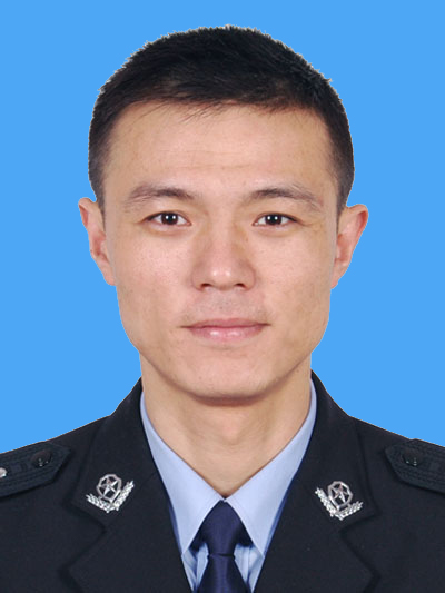 曹建军（蓝底）.jpg