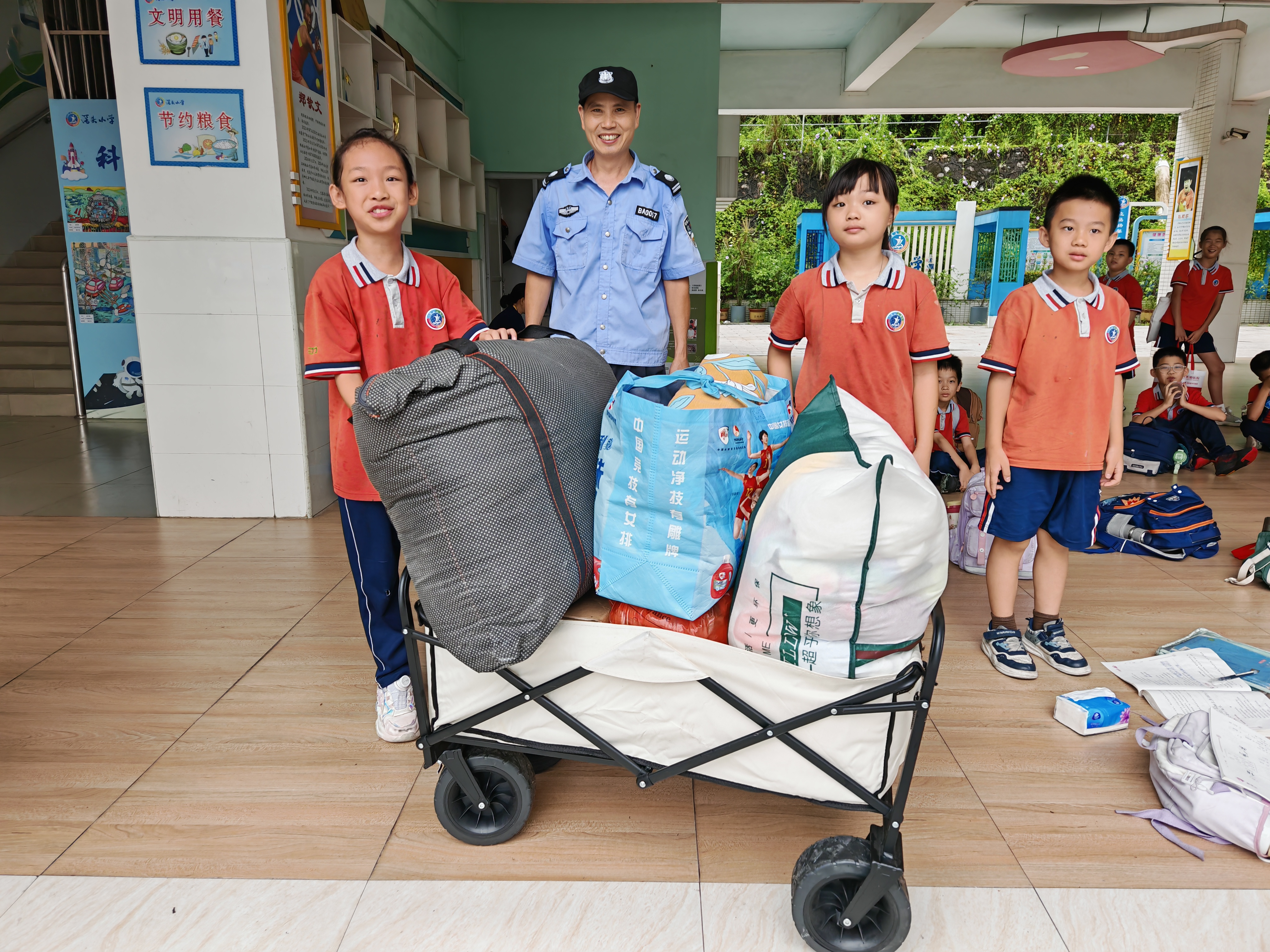 P2  滘头小学回收现场.jpg